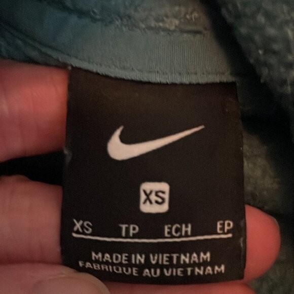 NIKE Therma Fleece Cowl Neck Sweatshirt Teal - Picture 4 of 12